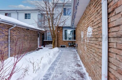 3 Bedroom Freehold Townhome - Downtown Brampton