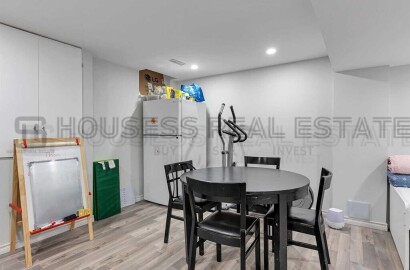 3 Bedroom Freehold Townhome - Downtown Brampton