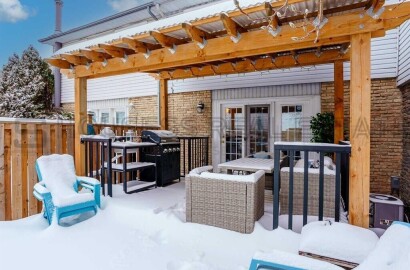 3 Bedroom Freehold Townhome - Downtown Brampton
