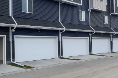 3+1 Bed 2.5 Bath Townhome - Redstone, NE Calgary