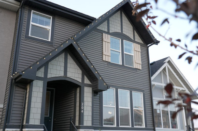Freehold Townhome - Chestermere